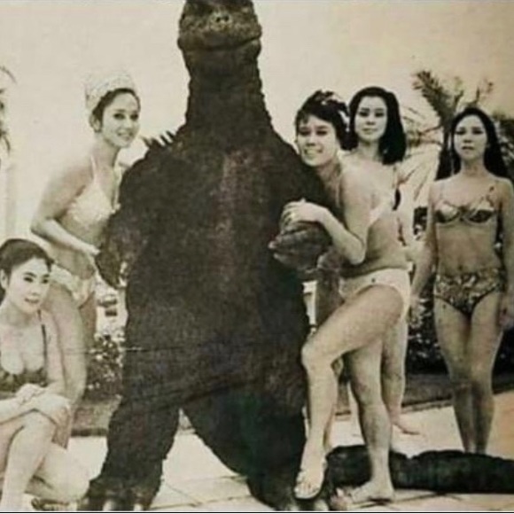 Meet your Posher, Joshua - Picture 2 of 9